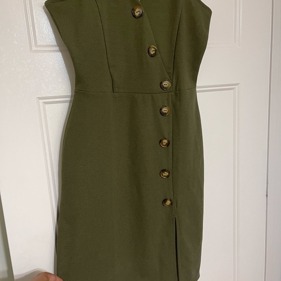 New/unused olive green dress.Size - M & fits to S - Picture 2 of 3